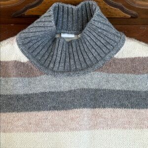 Gap Kids sweater! Girls large, size 10-11; in soft  taupe, gray, & cream stripes